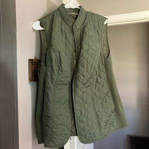 Thin puffer vest